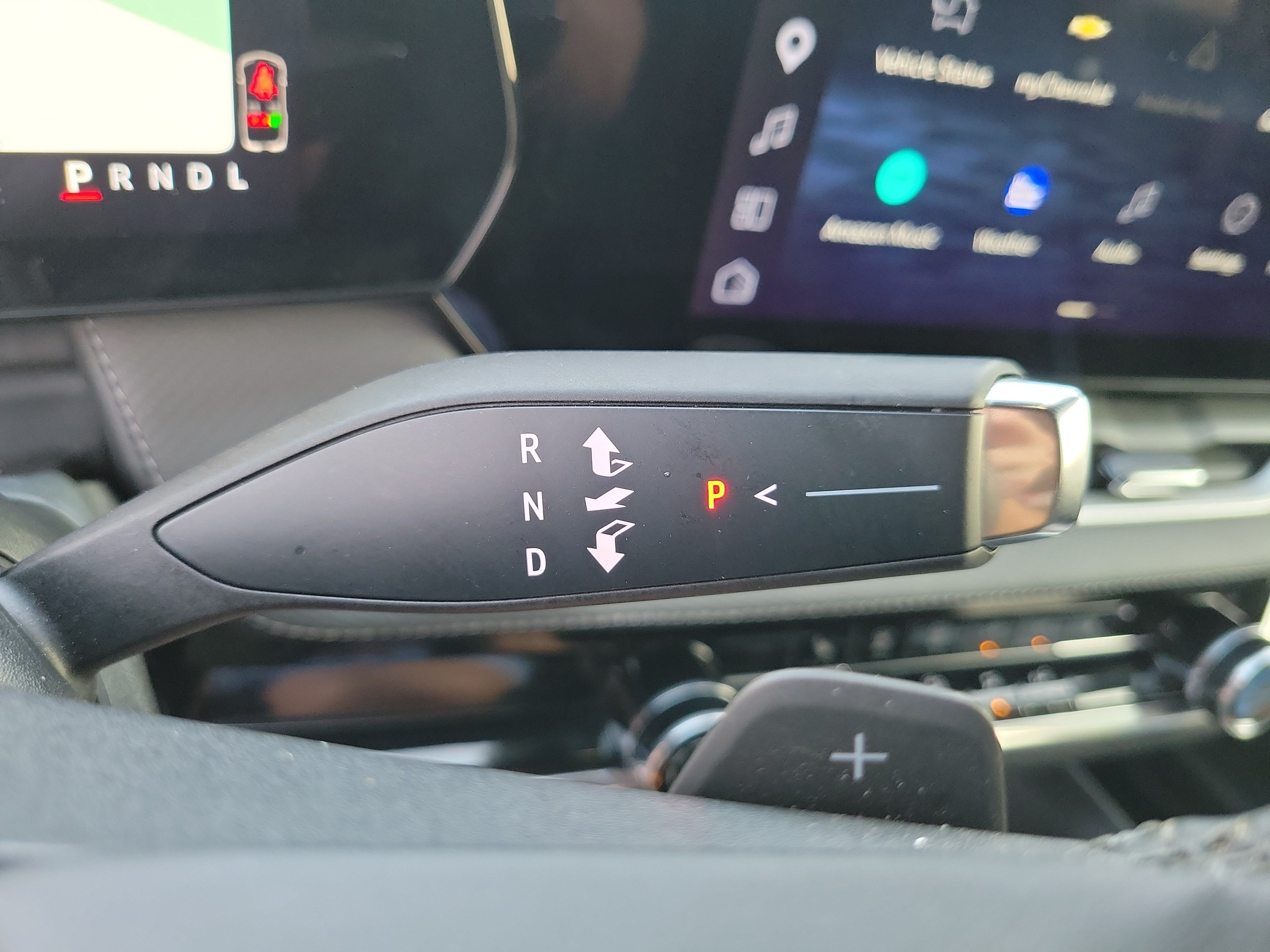 Used 2025 Chevrolet Equinox LT w/ Safety and Technology Package FWD image 17