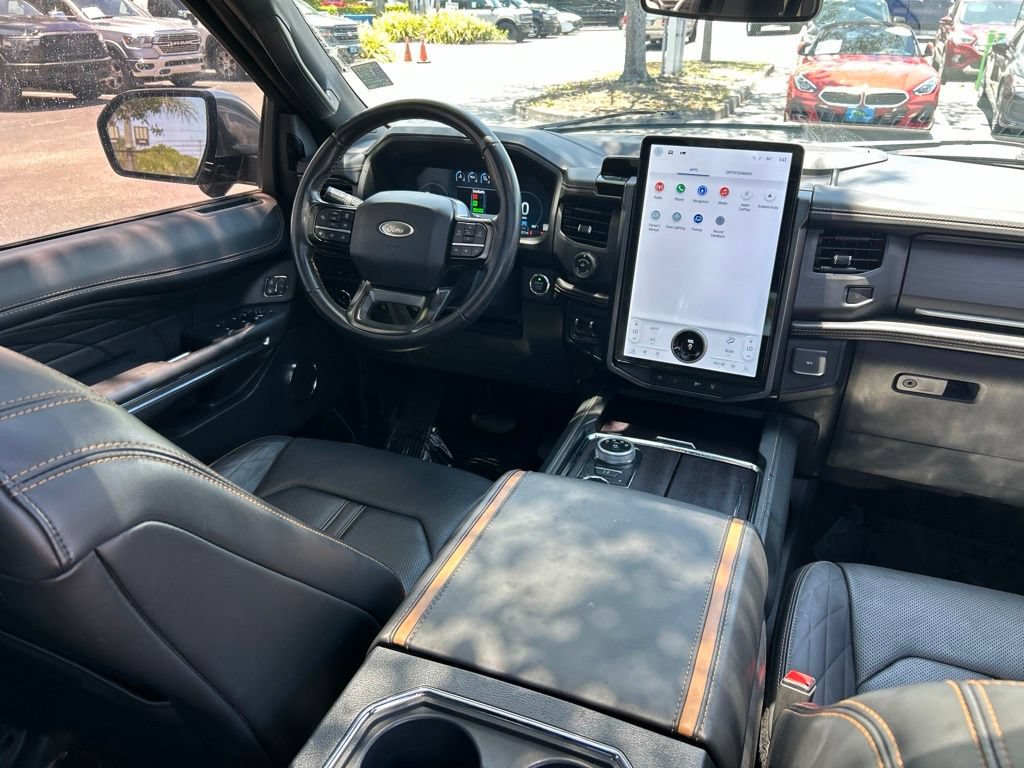 Used 2023 Ford Expedition Max Platinum AWD/4WD image 9