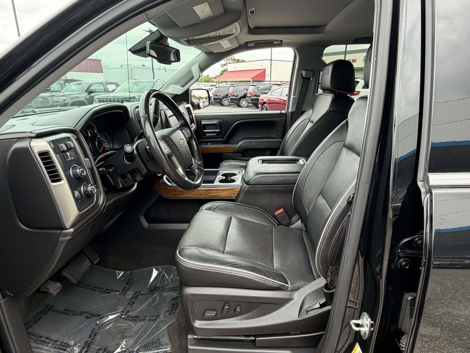 Used 2018 Chevrolet Silverado 1500 High Country AWD/4WD image 26