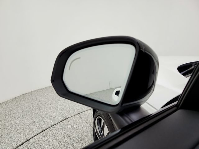 Certified 2025 Volvo XC40 B5 Ultra AWD/4WD image 23