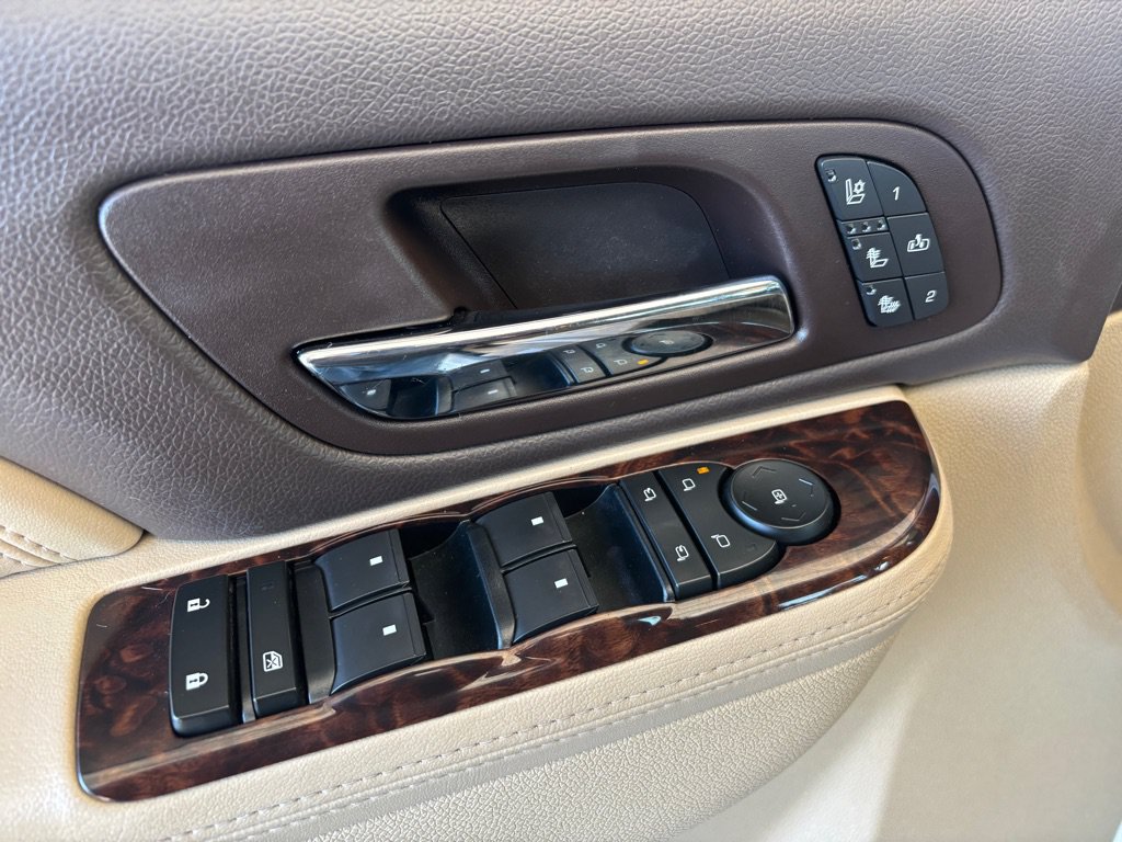 Used 2013 GMC Yukon XL Denali AWD/4WD image 19