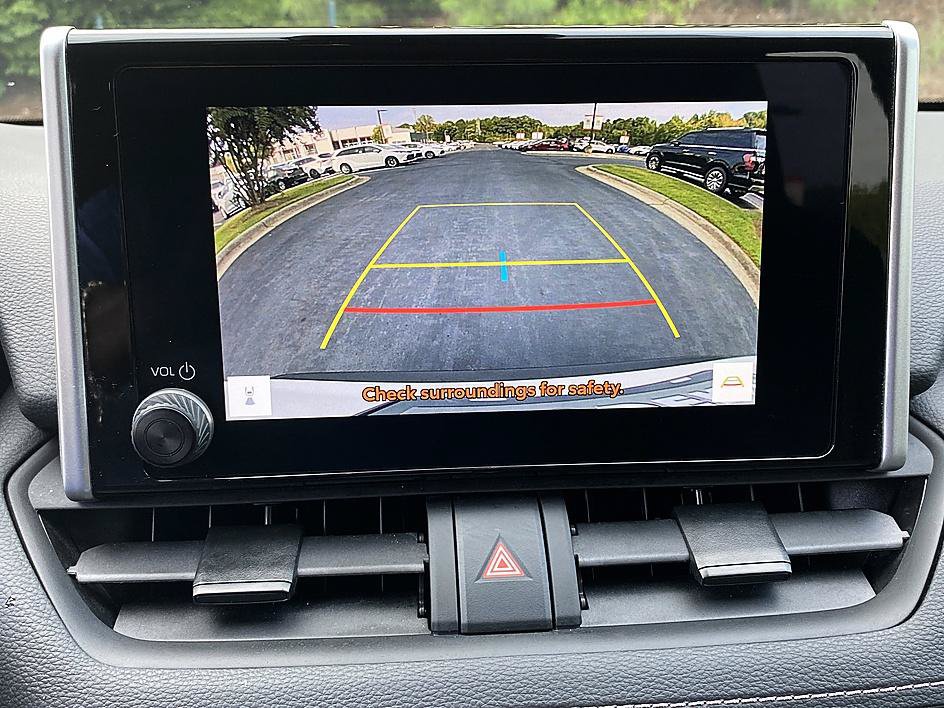 Certified 2025 Toyota RAV4 XLE AWD/4WD image 18
