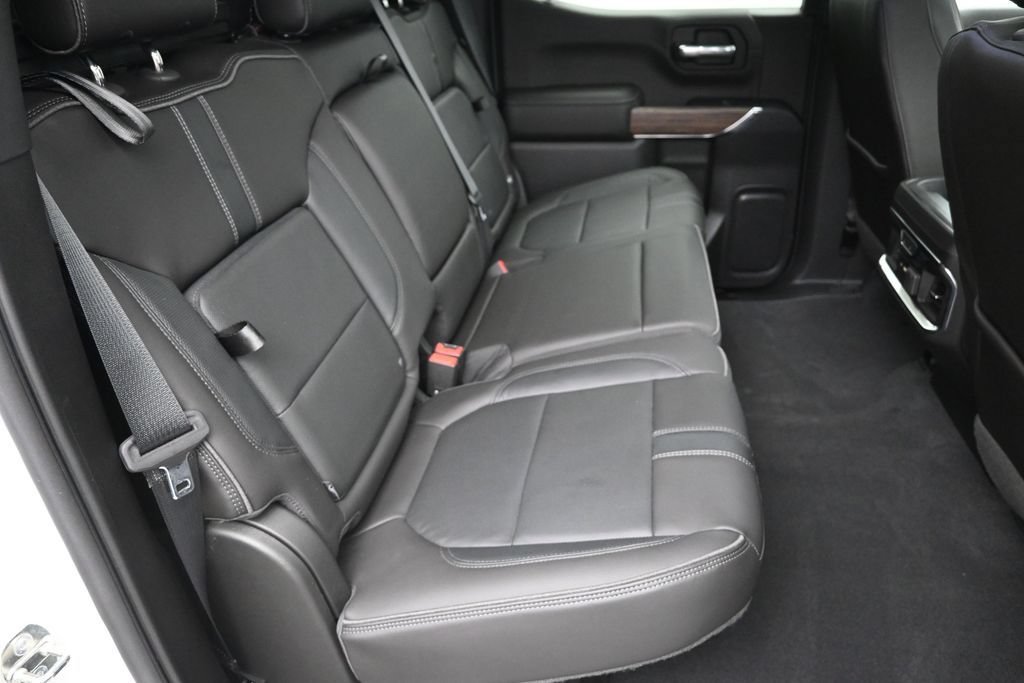 Used 2019 Chevrolet Silverado 1500 High Country w/ Technology Package AWD/4WD image 34