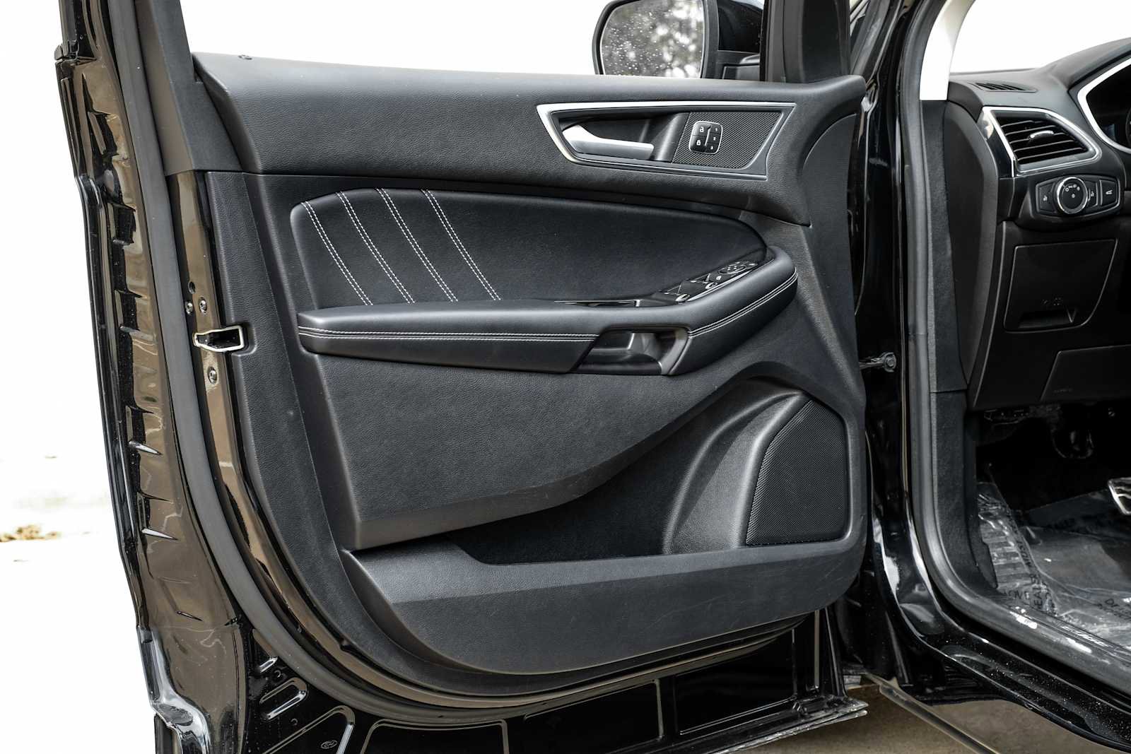 Used 2018 Ford Edge Sport w/ Equipment Group 401A image 40