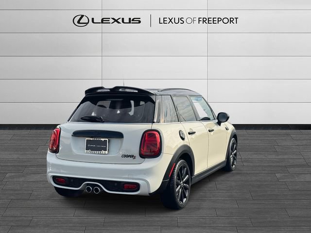 Used 2020 MINI Cooper S w/ Premium Package image 5