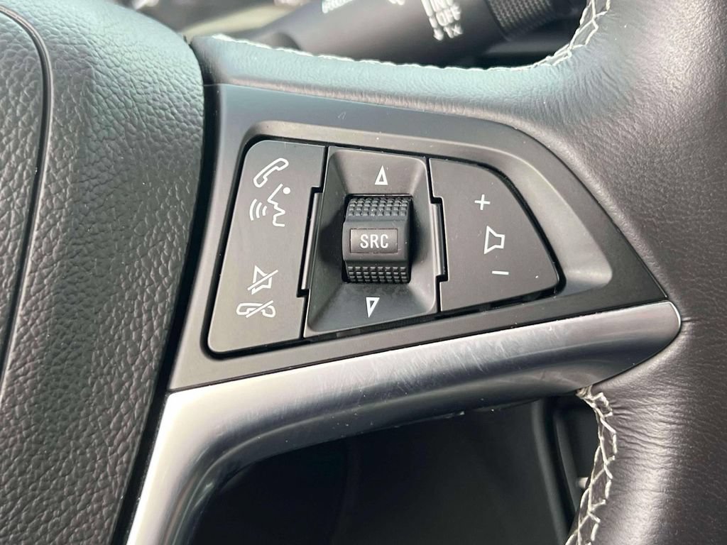 Used 2022 Buick Encore Preferred w/ Safety Package AWD/4WD image 23