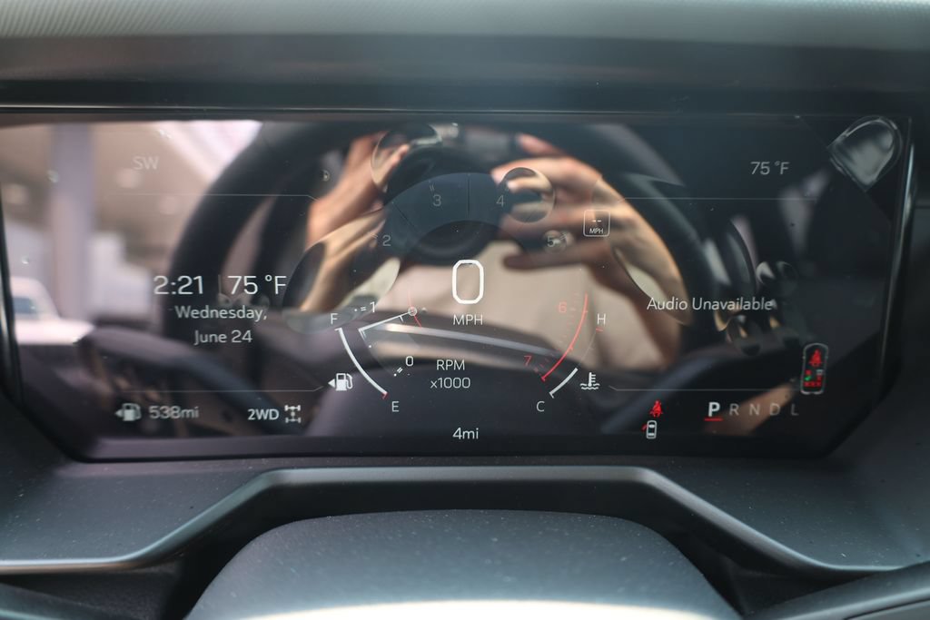 New 2026 GMC Acadia AT4 w/ Luxury Package AWD/4WD image 14