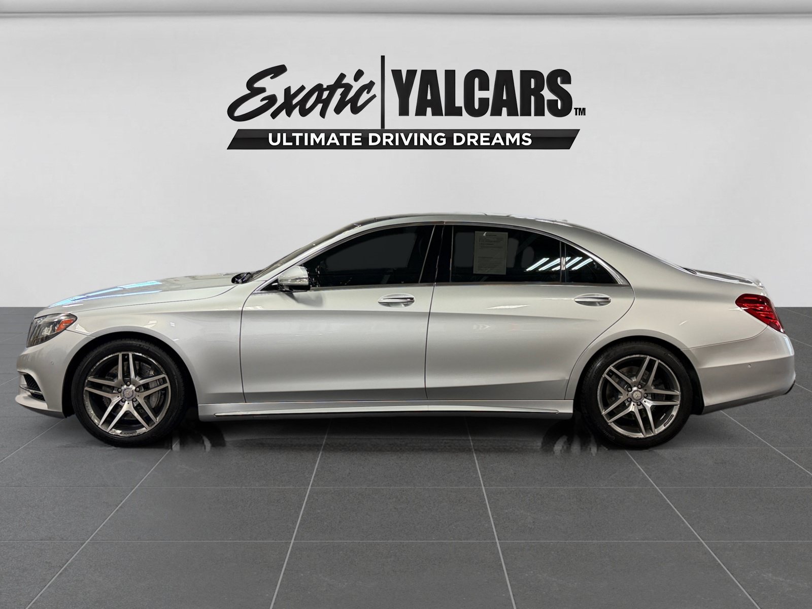 Used 2016 Mercedes-Benz S 550 4MATIC Sedan image 2