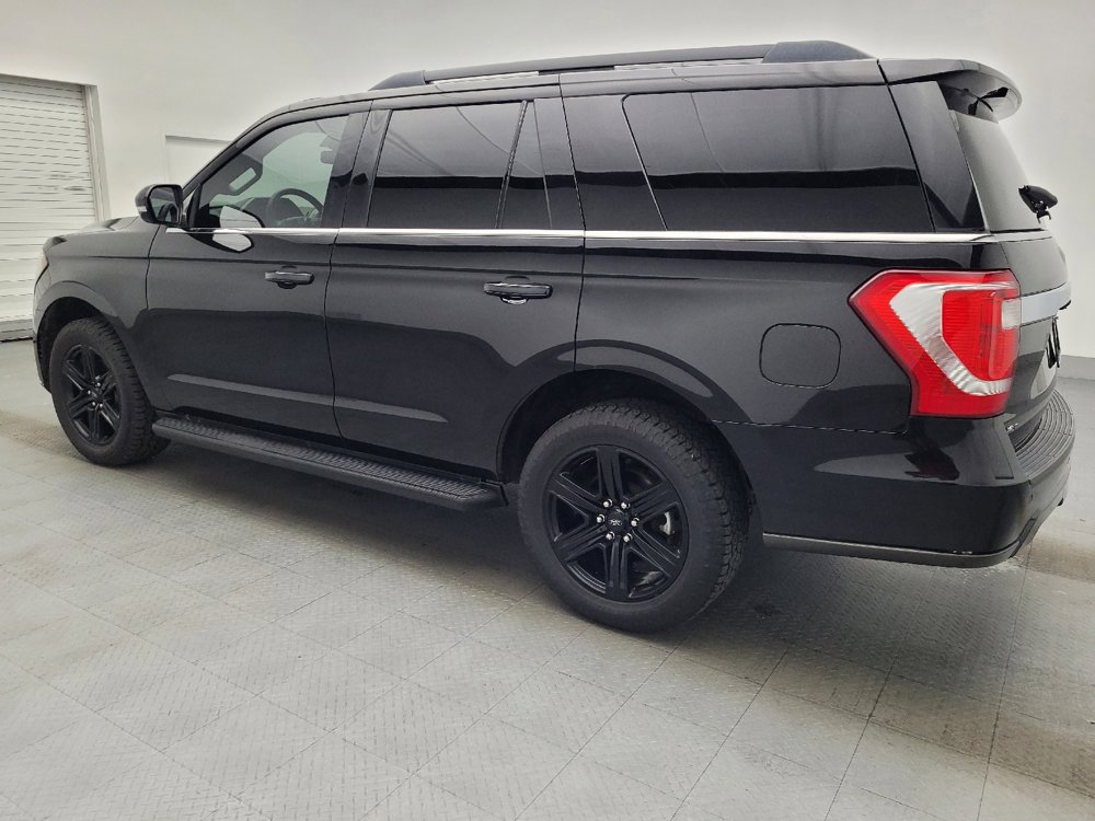 Used 2020 Ford Expedition XLT w/ Black Accent Package RWD image 3
