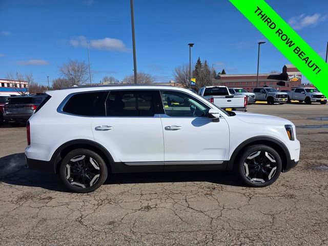 Used 2025 Kia Telluride S FWD image 7
