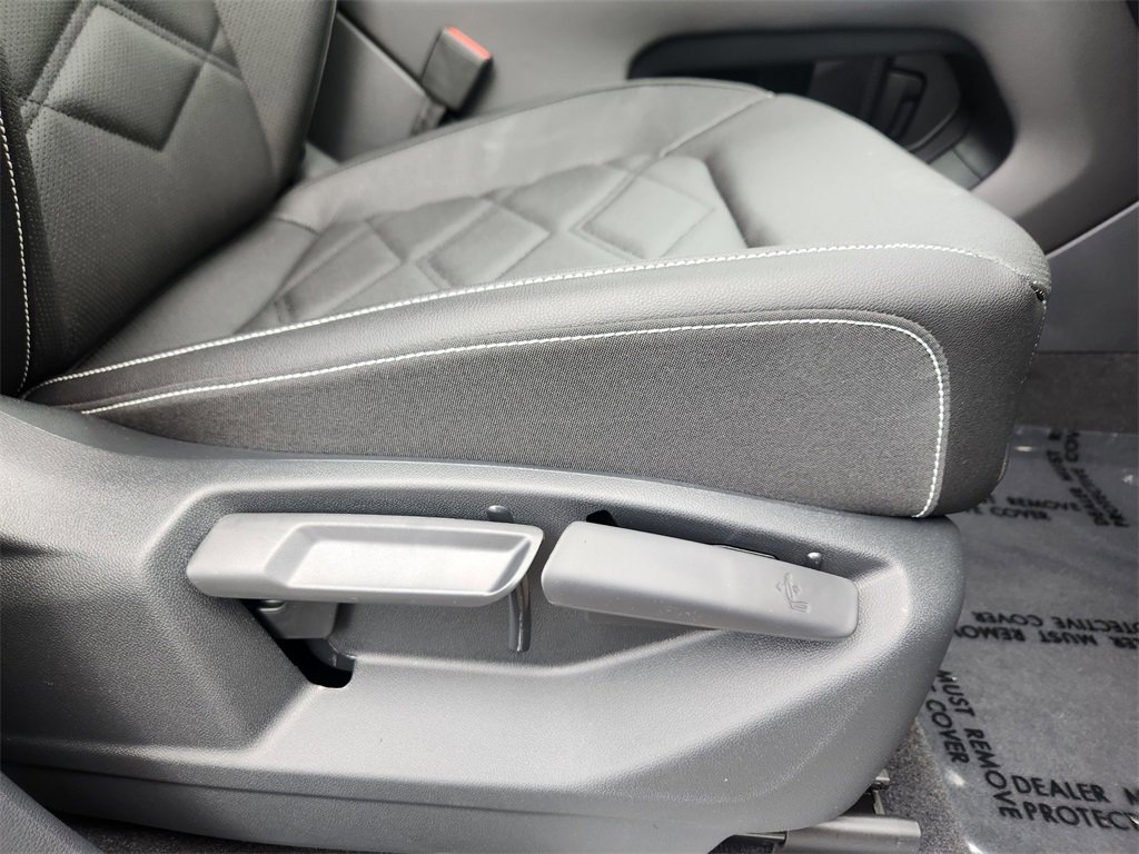 New 2025 Volkswagen Atlas SE image 24