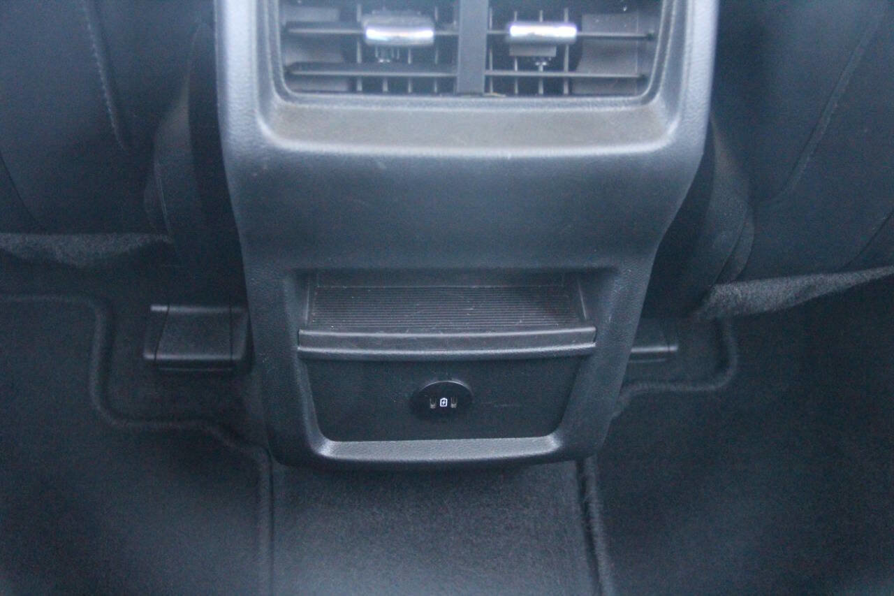 Used 2024 Ford Edge SEL image 13