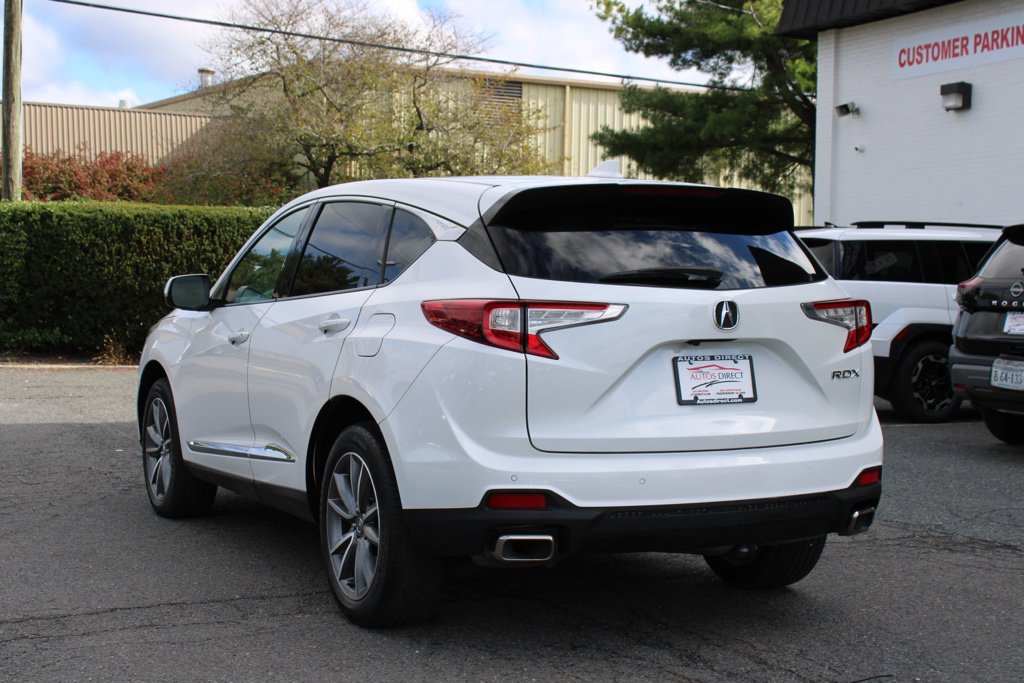 Used 2023 Acura RDX w/ Technology Package FWD image 5