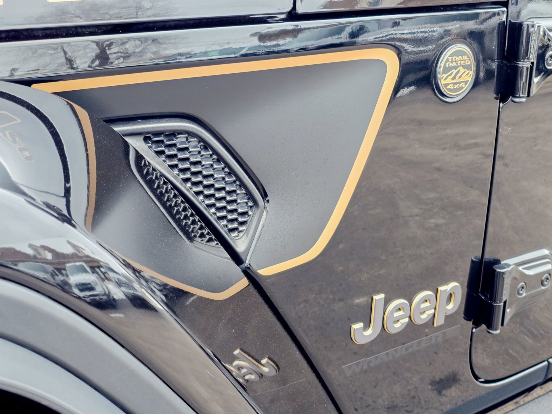 Used 2023 Jeep Wrangler Unlimited Rubicon 392 image 13