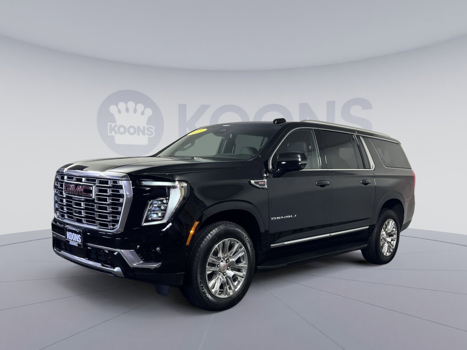 Used 2025 GMC Yukon XL Denali AWD/4WD image 5