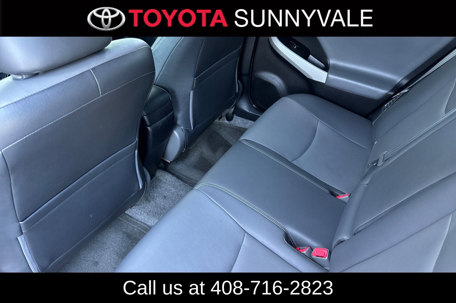 Used 2013 Toyota Prius Five FWD image 12