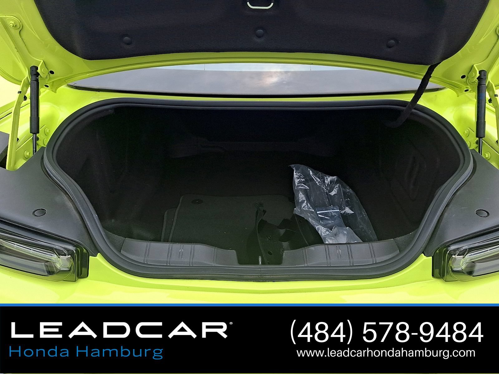 Used 2021 Chevrolet Camaro LT w/ RS Package RWD image 29