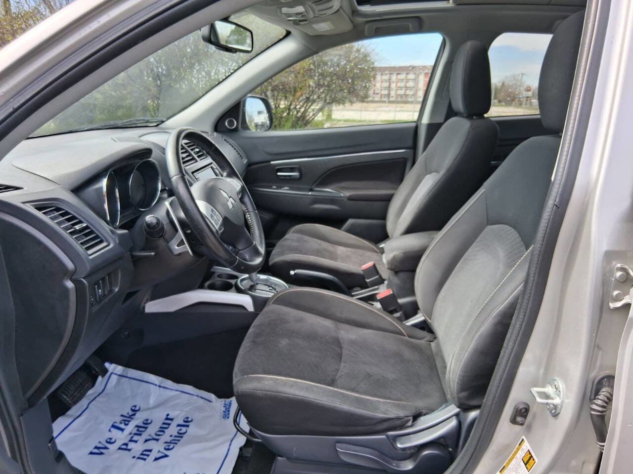 Used 2013 Mitsubishi Outlander Sport SE AWD/4WD image 12