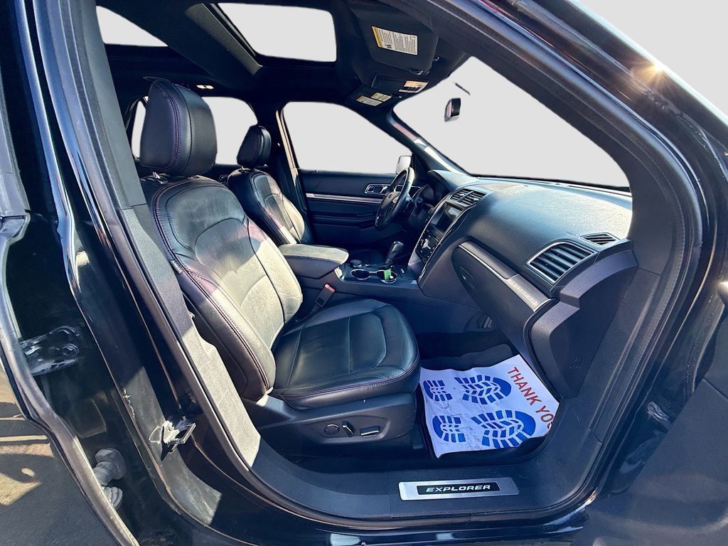 Used 2018 Ford Explorer Sport image 29