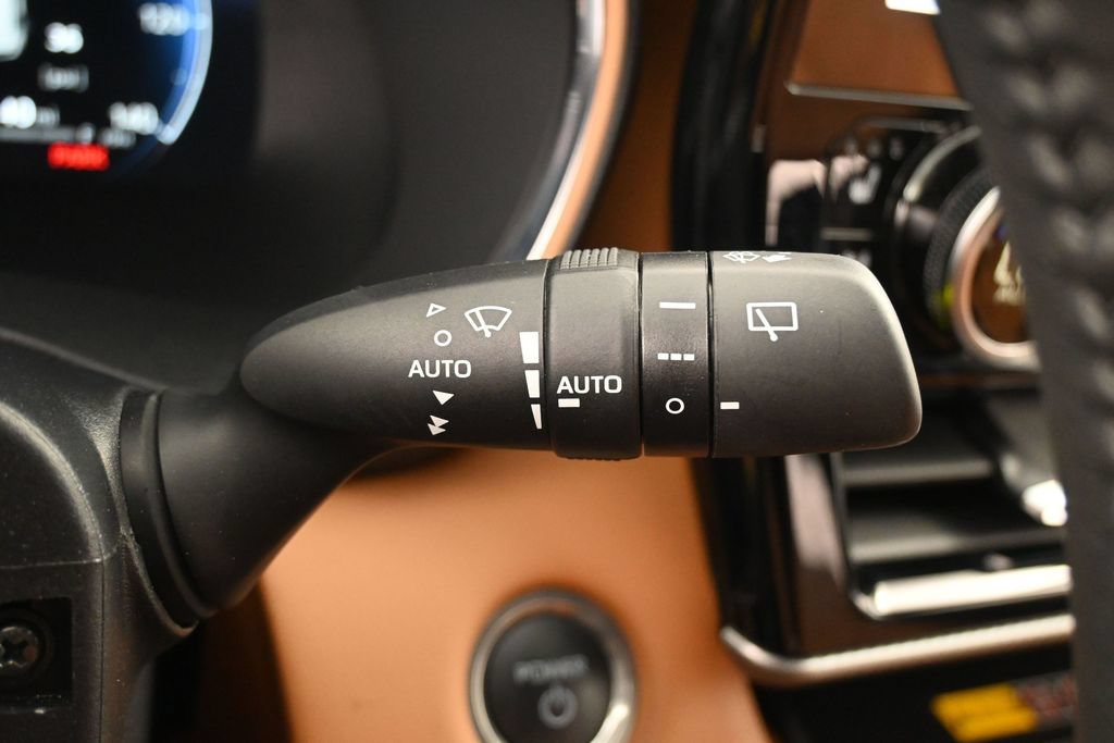 Used 2026 Toyota Highlander Platinum AWD/4WD image 18