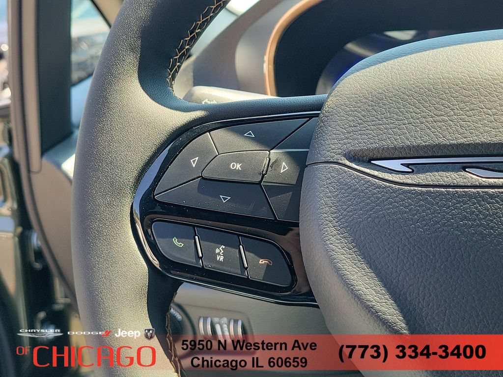New 2027 Chrysler Pacifica Pinnacle w/ Theater Group AWD/4WD image 27