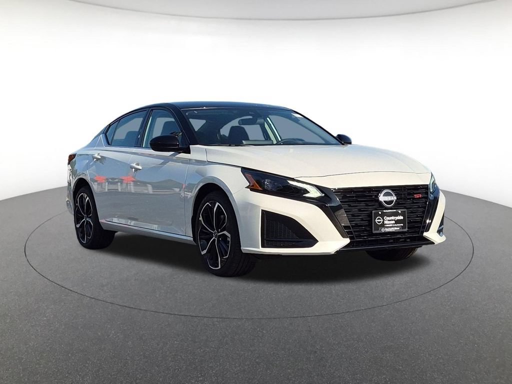New 2026 Nissan Altima 2.5 SR AWD/4WD image 3