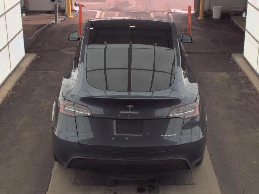Used 2023 Tesla Model Y Long Range image 3