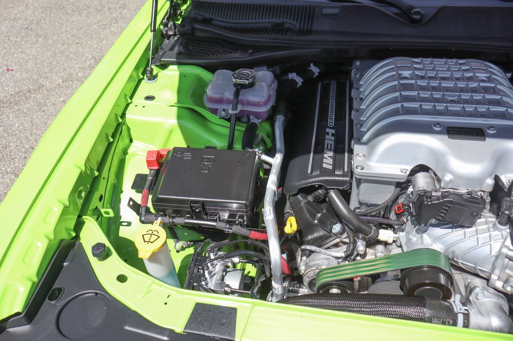 Used 2019 Dodge Challenger SRT Hellcat Redeye RWD image 12
