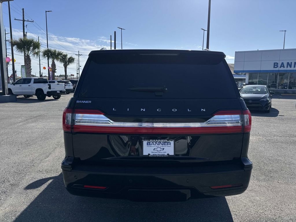 Used 2020 Lincoln Navigator Reserve w/ Equipment Group 208A Reserve image 6