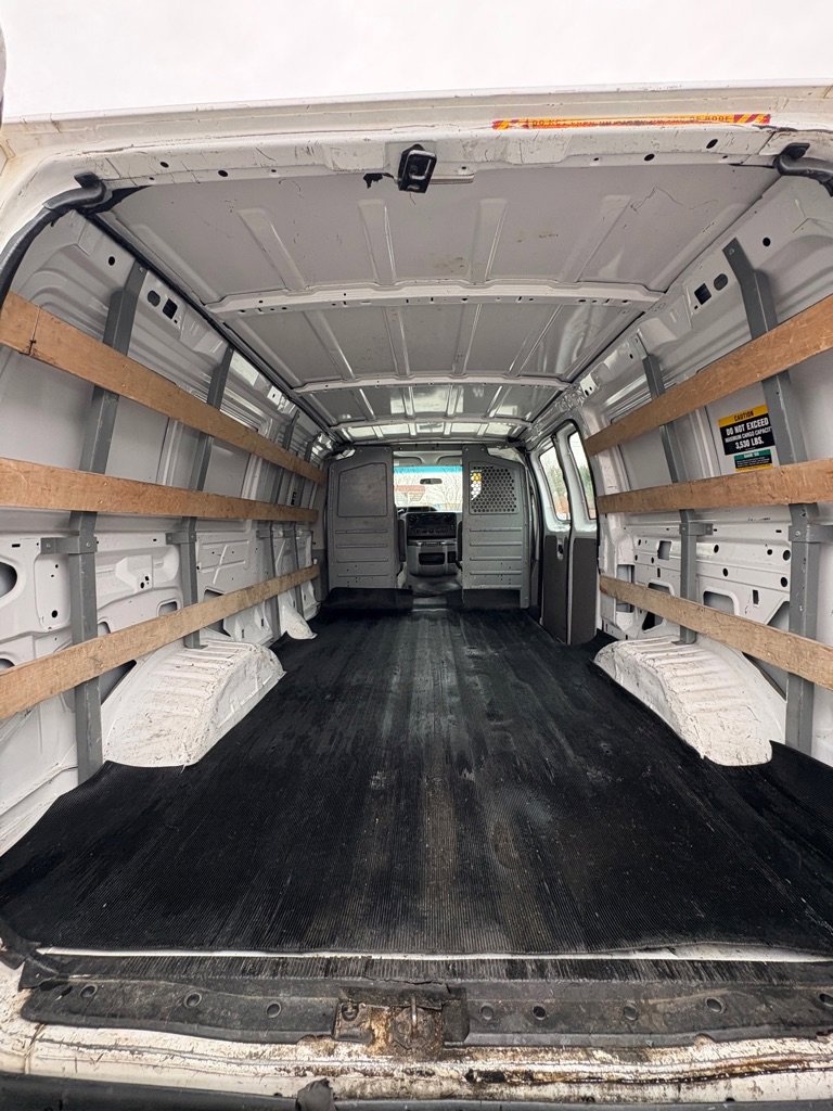 Used 2014 Ford E-250 and Econoline 250 E-250 w/ Power Group image 12