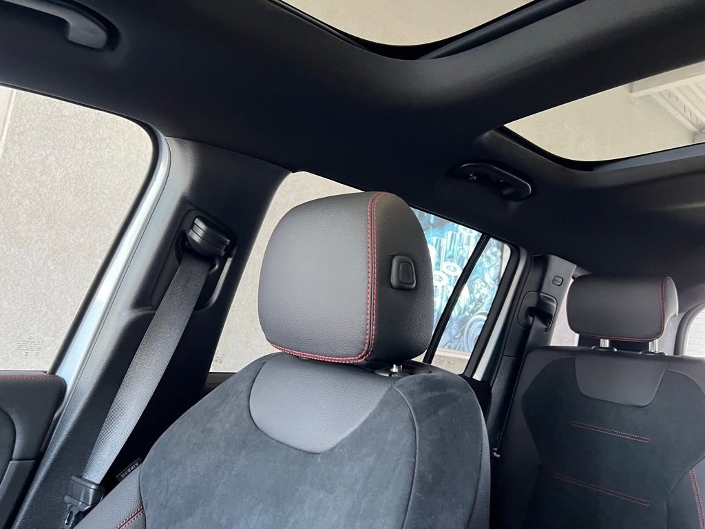 Certified 2025 Mercedes-Benz GLB 250 4MATIC image 20