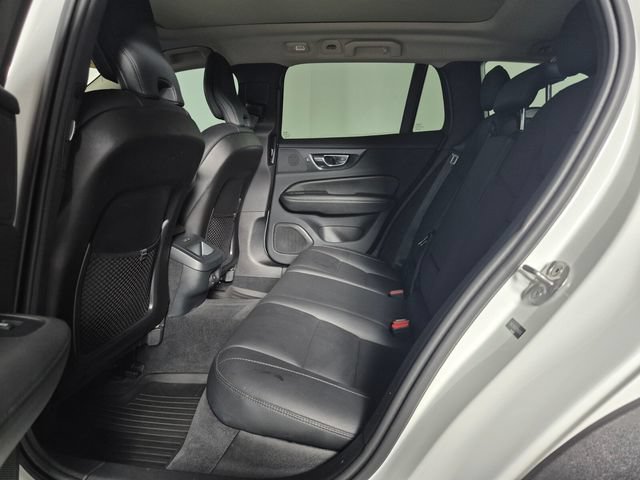 Used 2023 Volvo V60 B5 Cross Country Plus w/ Climate Package AWD/4WD image 30