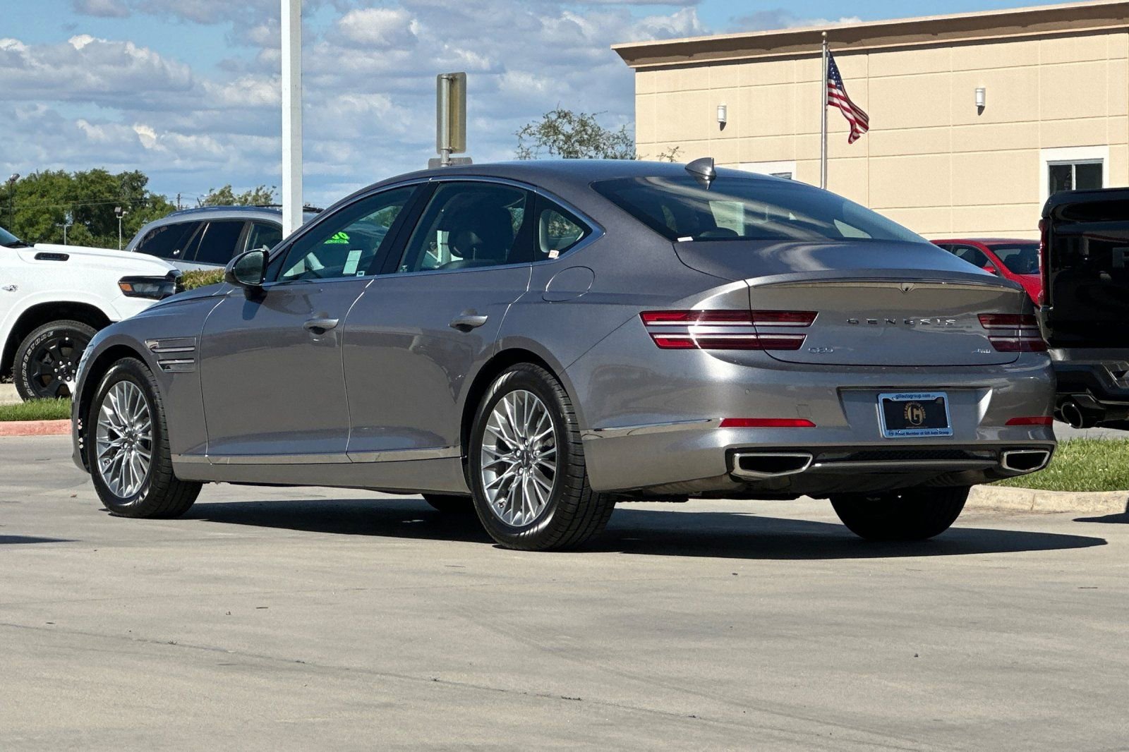 Used 2023 Genesis G80 2.5T image 4