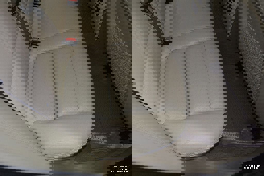 Used 2010 Volvo XC70 3.2 image 26