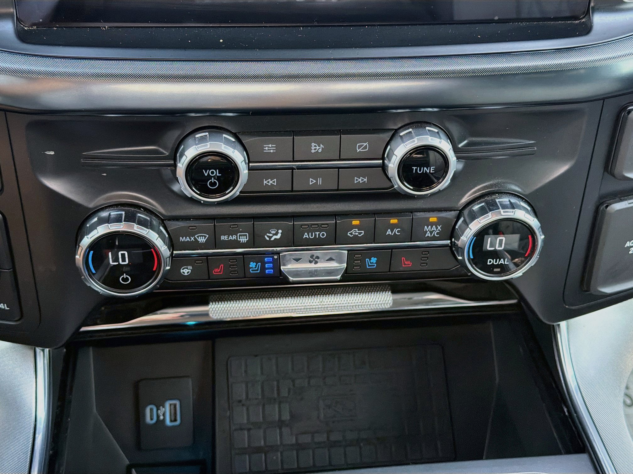 Used 2021 Ford F150 Limited AWD/4WD image 33
