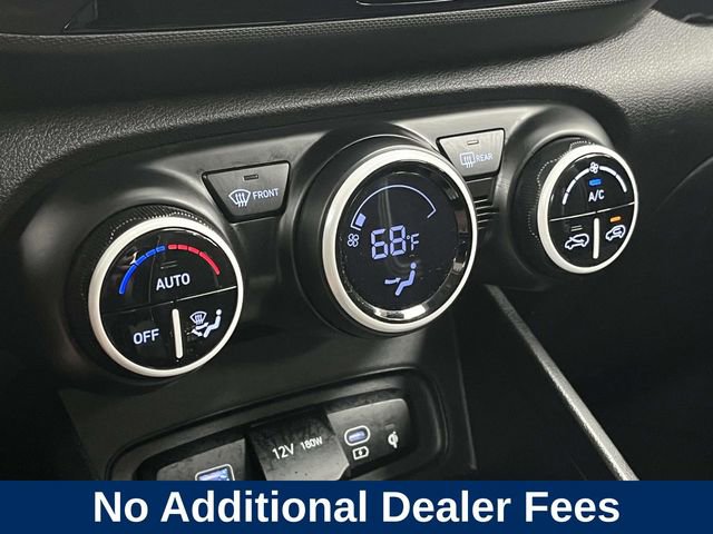 Certified 2023 Hyundai Venue Limited w/ Cargo Package FWD image 32