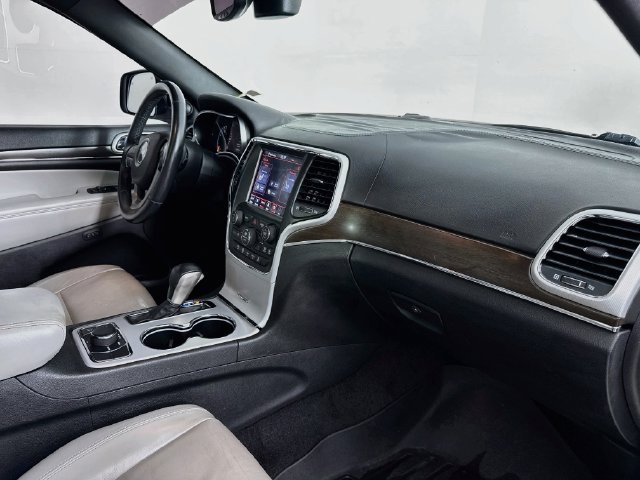 Used 2018 Jeep Grand Cherokee Limited AWD/4WD image 33