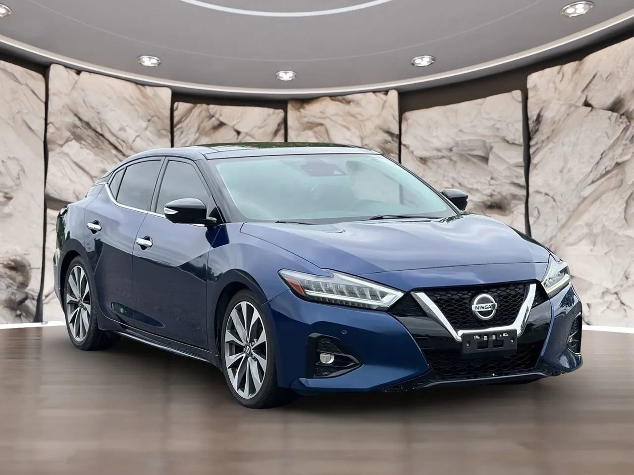 Used 2020 Nissan Maxima Platinum w/ Sport Mat Group FWD image 3
