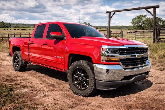 Used 2018 Chevrolet Silverado 1500 LT image 1