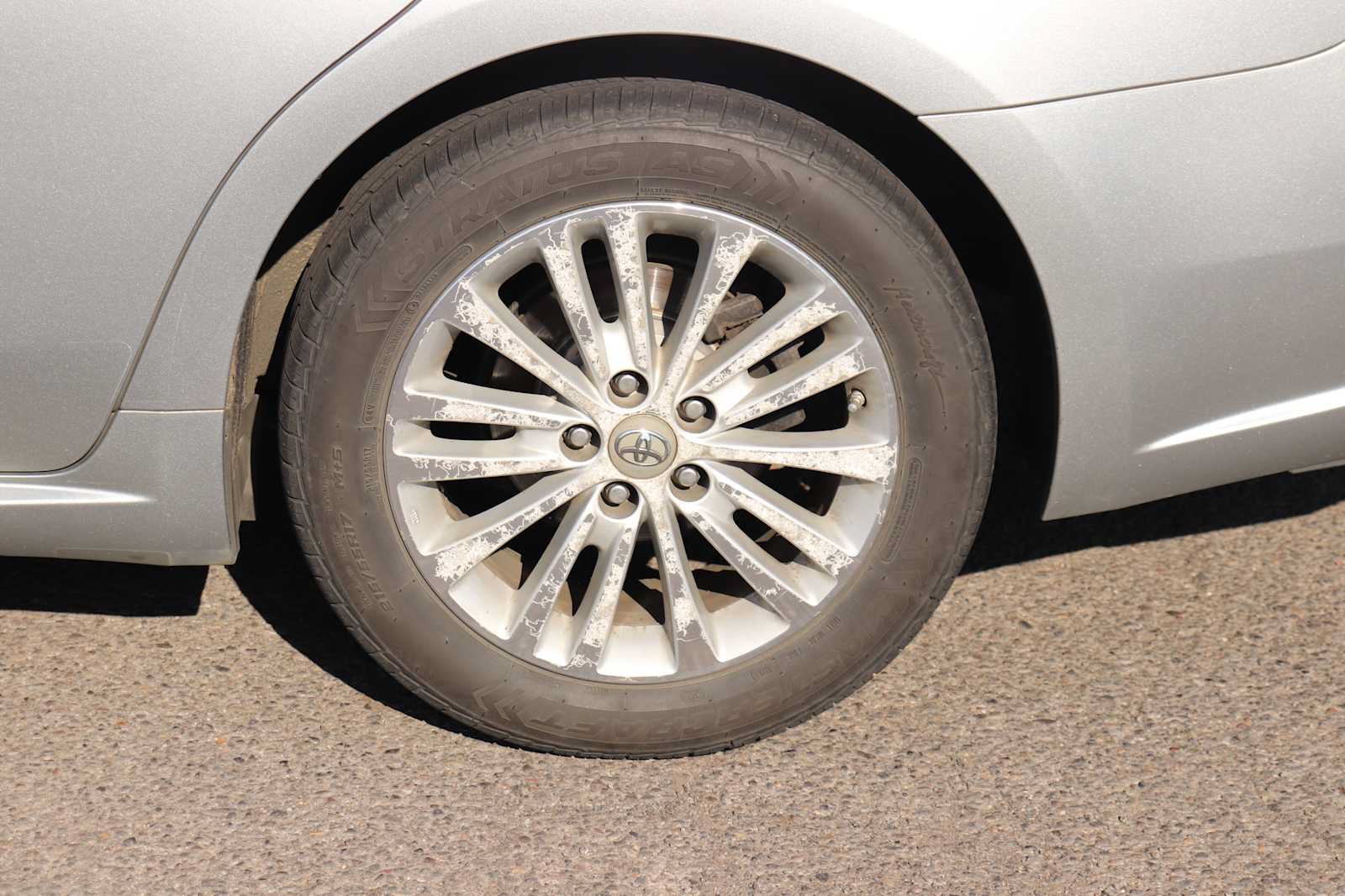 Used 2015 Toyota Avalon XLE Touring FWD image 9