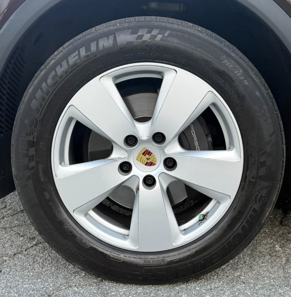 Used 2019 Porsche Cayenne AWD/4WD image 33