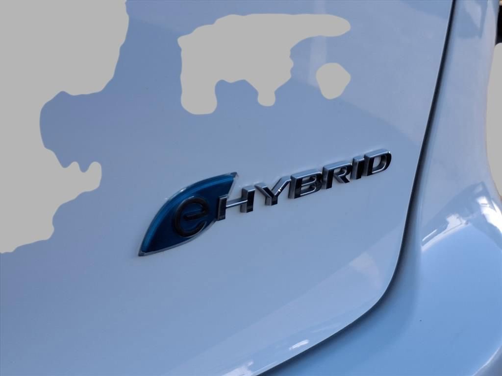 Used 2024 Chrysler Pacifica Select image 22