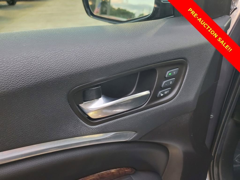 Used 2020 Acura MDX FWD image 23