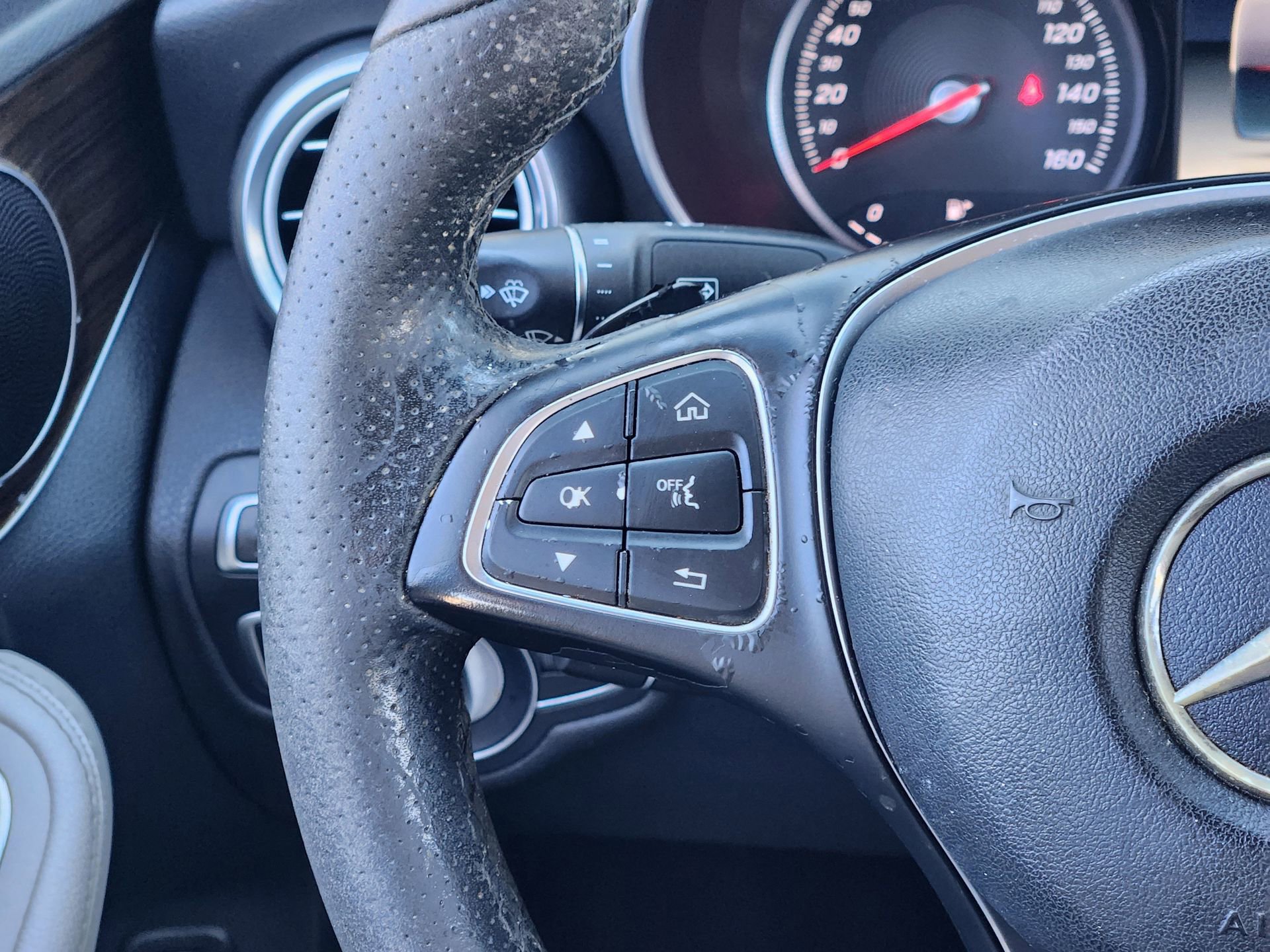 Used 2017 Mercedes-Benz C 300 Sedan image 26