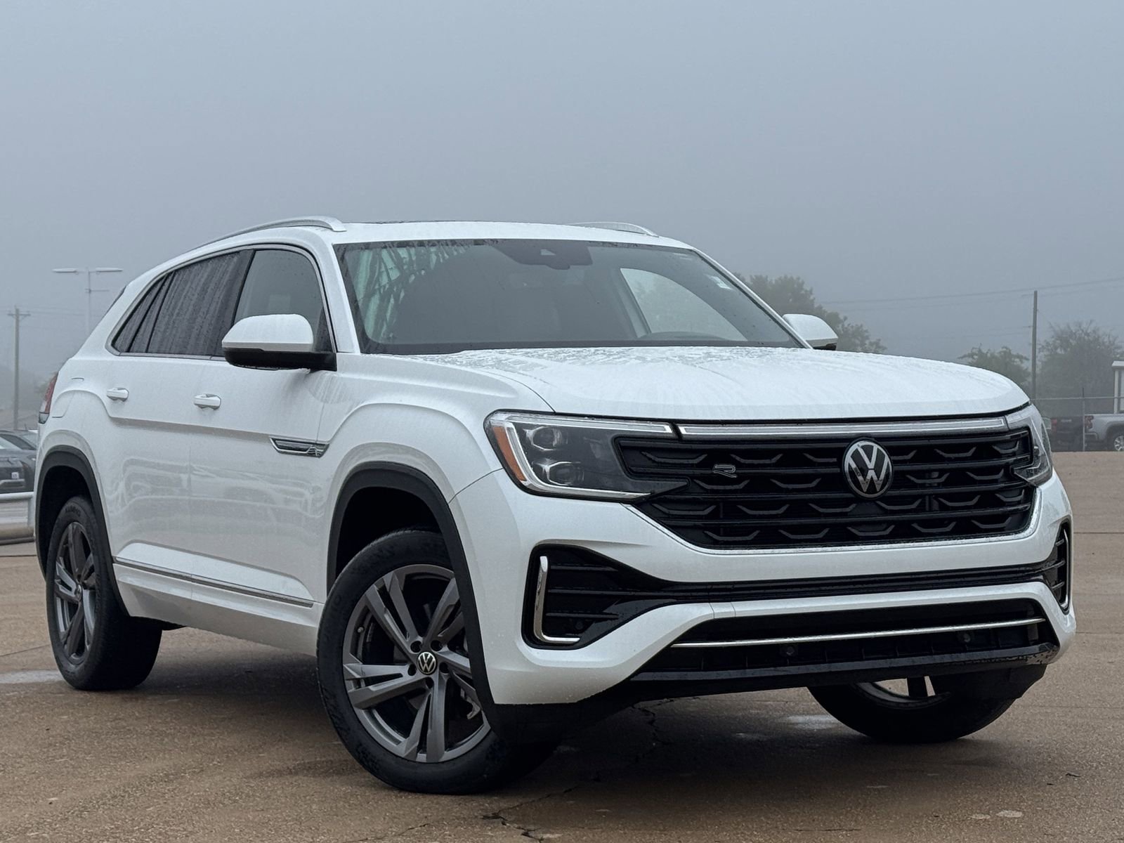 Used 2024 Volkswagen Atlas Cross Sport SEL R-Line AWD/4WD video 2