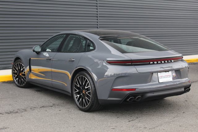 New 2026 Porsche Panamera 4 image 3