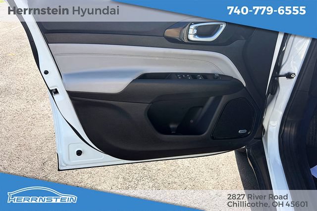 Used 2023 Jeep Compass Limited w/ Sun and Sound Group AWD/4WD image 14