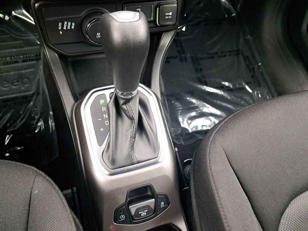 Used 2022 Jeep Renegade Sport image 24