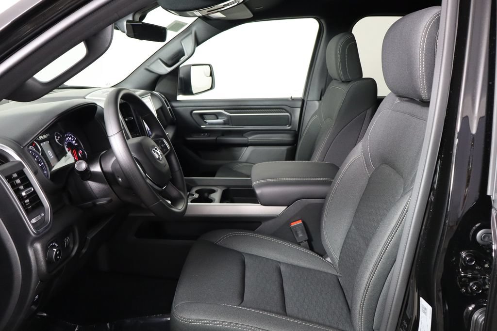 New 2027 RAM 1500 4x4 Quad Cab image 14