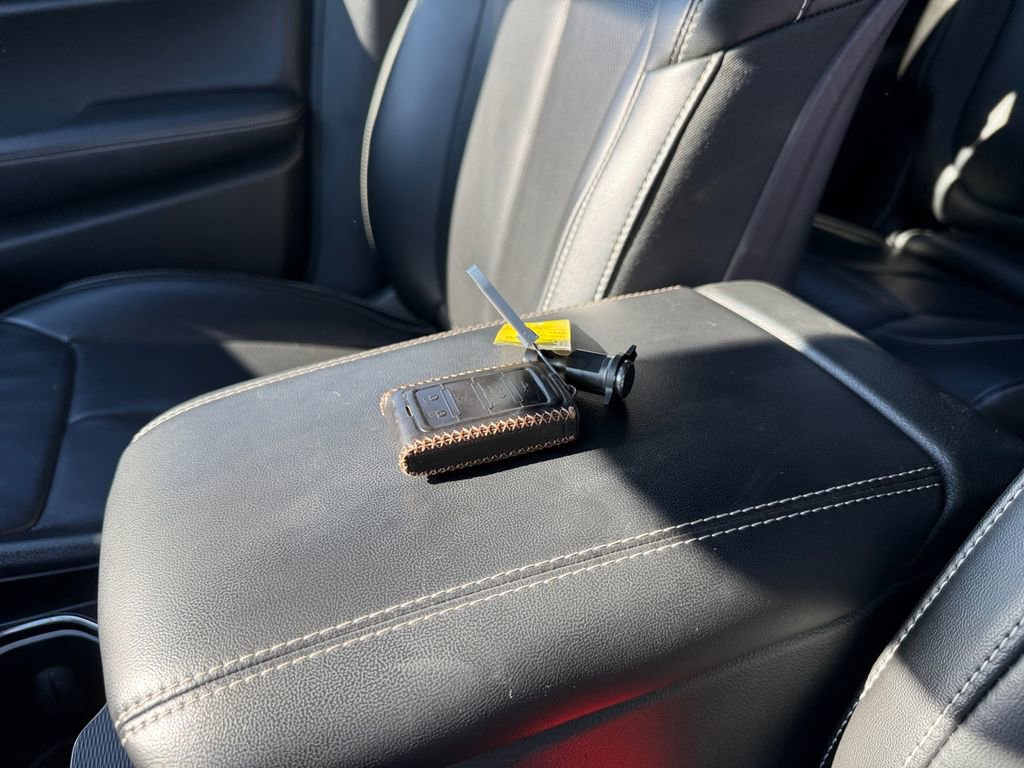 Used 2025 Jeep Grand Cherokee L Limited w/ Luxury Tech Group II image 26